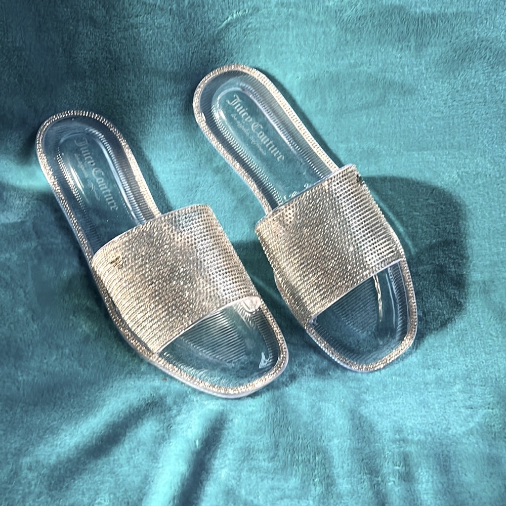 Juicy contour jeweled sandles
